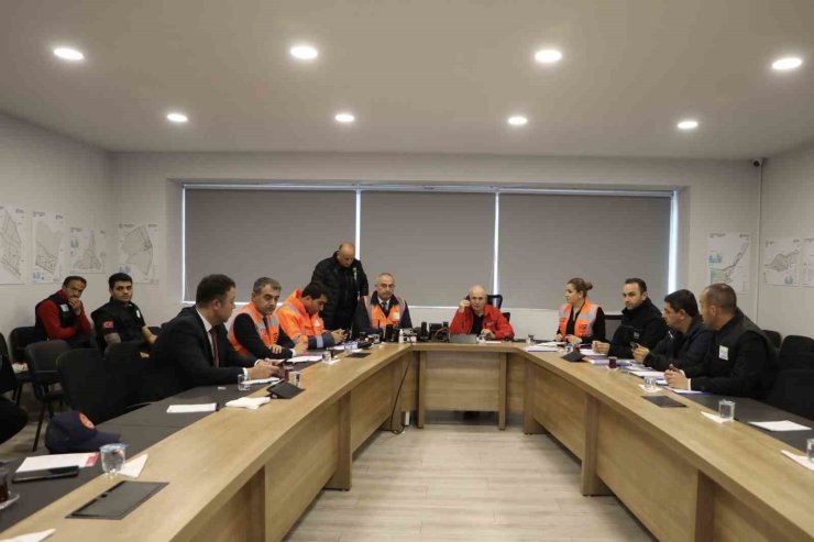 BÜYÜKÇEKMECE BELEDİYESİ İLÇE HALKININ İHTİYAÇLARINI ANINDA KARŞILIYOR