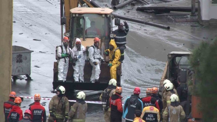 TUZLA’DA ARITMA TESİSİNDE PATLAMA: 5 İŞÇİ YARALANDI