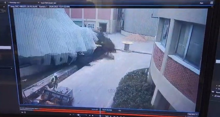 TUZLA’DA ARITMA TESİSİNDEKİ PATLAMA ANI GÜVENLİK KAMERASINA YANSIDI