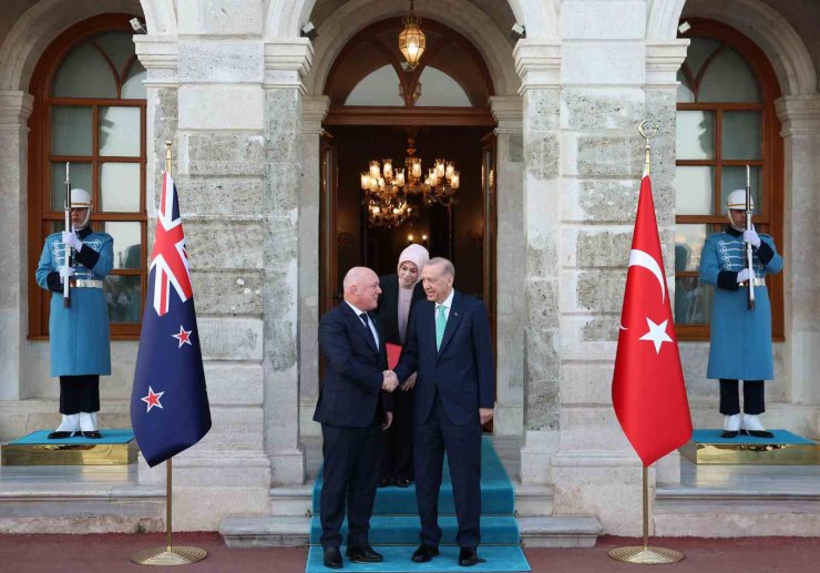 CUMHURBAŞKANI ERDOĞAN, YENİ ZELANDA BAŞBAKANI LUXON’U KABUL ETTİ