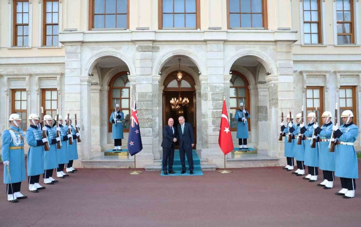 CUMHURBAŞKANI ERDOĞAN, YENİ ZELANDA BAŞBAKANI LUXON’U KABUL ETTİ