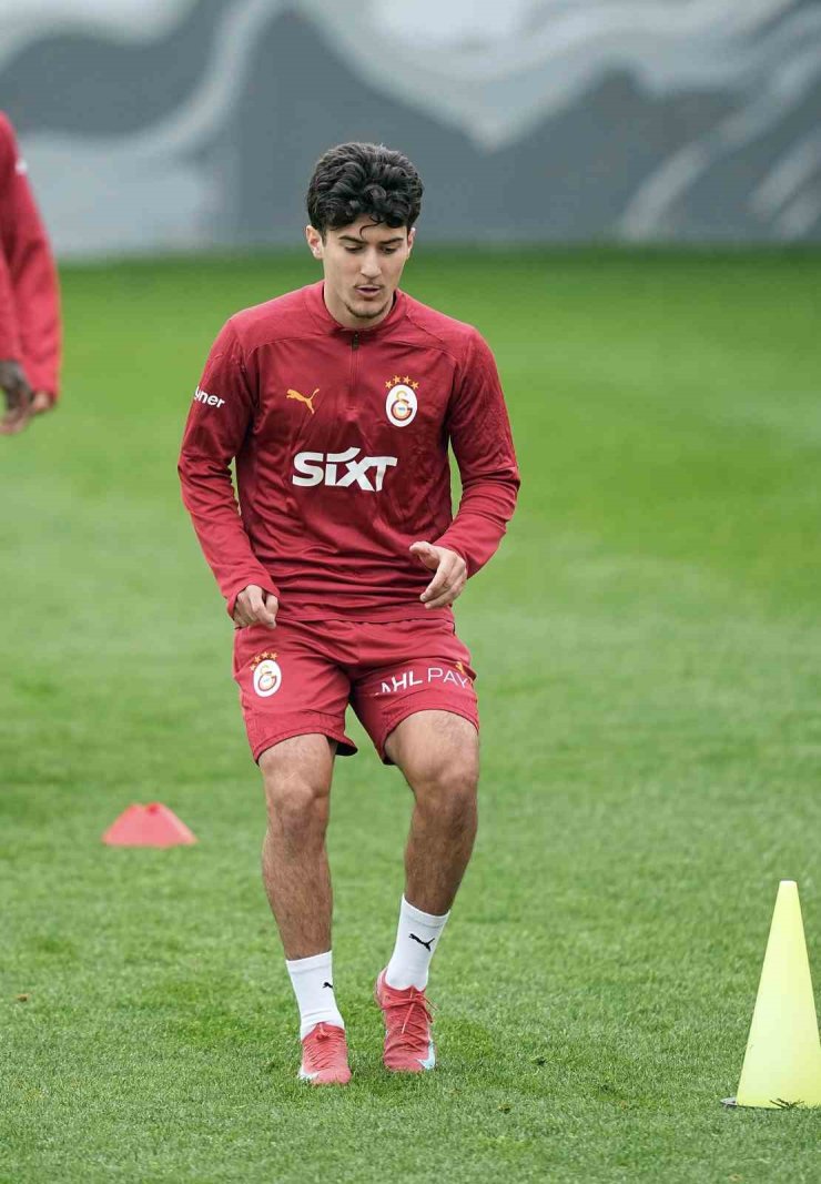 GALATASARAY, EYÜPSPOR MAÇI HAZIRLIKLARINA DEVAM ETTİ