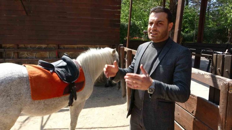 ÇEKMEKÖY HAYVANAT BAHÇESİ’NDEKİ HAYVANLAR DEPREMİ BÖYLE HİSSETTİ