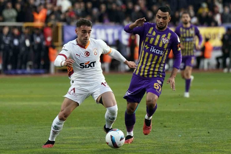 TRENDYOL SÜPER LİG: EYÜPSPOR: 0 - GALATASARAY: 1 (İLK YARI)