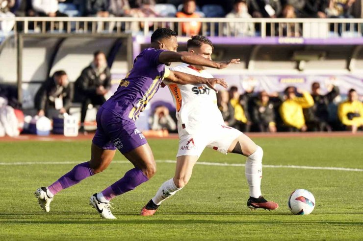 TRENDYOL SÜPER LİG: EYÜPSPOR: 0 - GALATASARAY: 0 (MAÇ DEVAM EDİYOR)