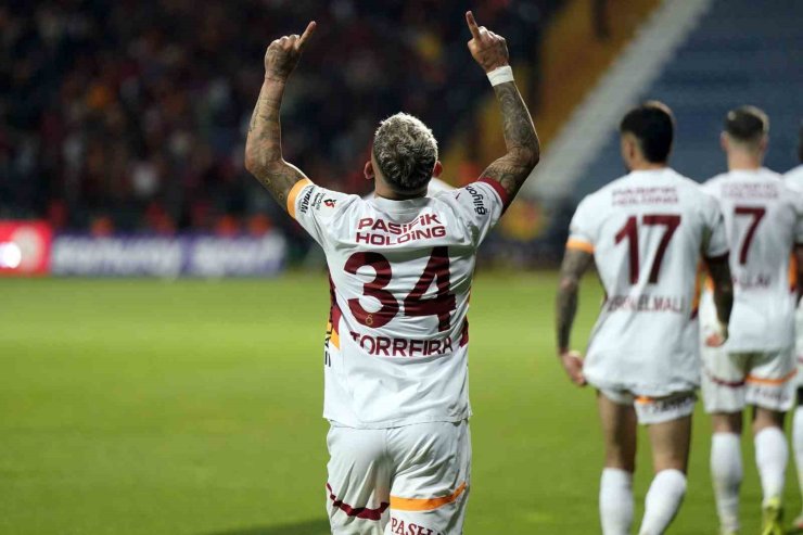 TRENDYOL SÜPER LİG: EYÜPSPOR: 1 - GALATASARAY: 5 (MAÇ SONUCU)