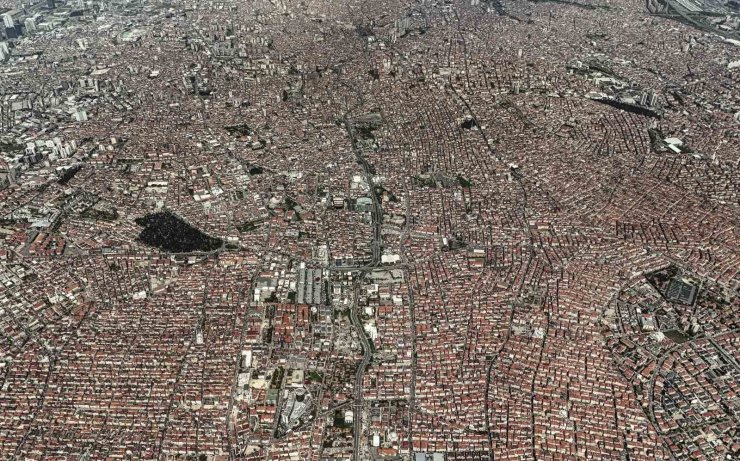 DEPREMLE GÜNDEME GELEN İKİ FARKLI İSTANBUL ŞEHİRLEŞMESİ HAVADAN GÖRÜNTÜLENDİ