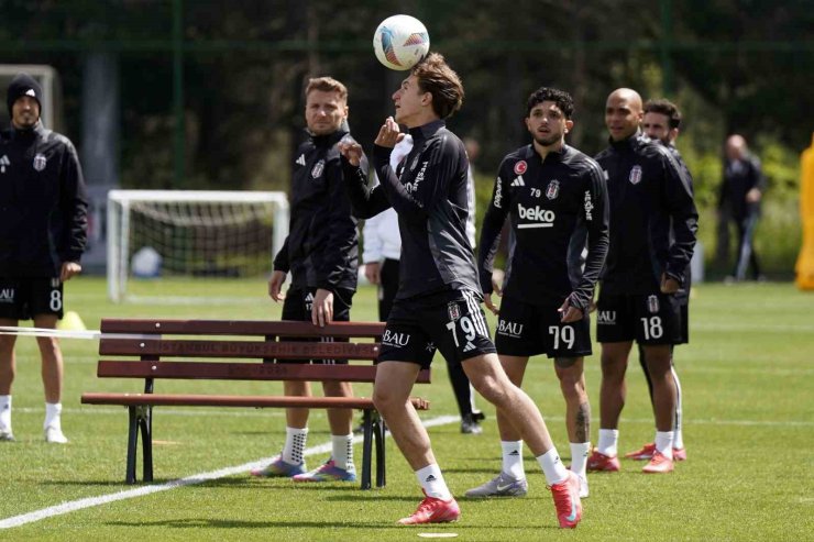 BEŞİKTAŞ, FENERBAHÇE MAÇI HAZIRLIKLARINI SÜRDÜRDÜ
