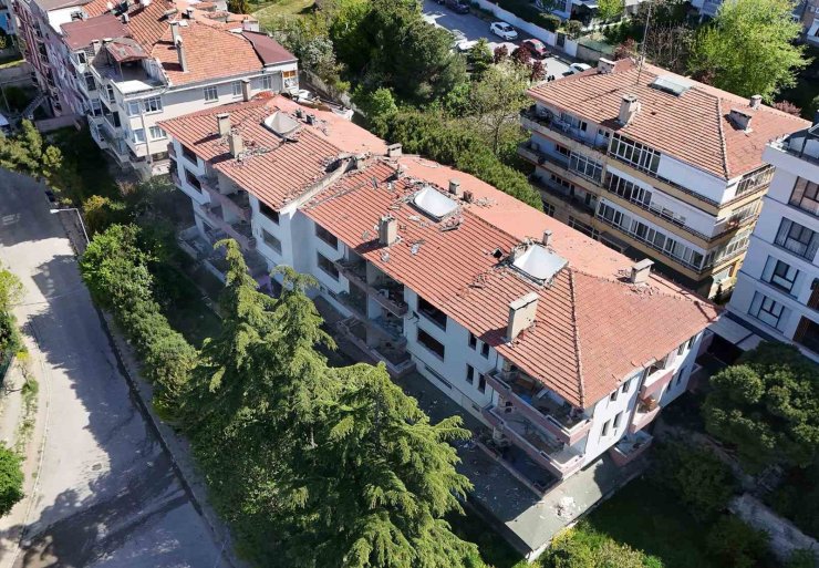 BÜYÜKÇEKMECE’DE DEPREMDE YIKILMA RİSKİ TAŞIYAN 35 DAİRE YIKILDI