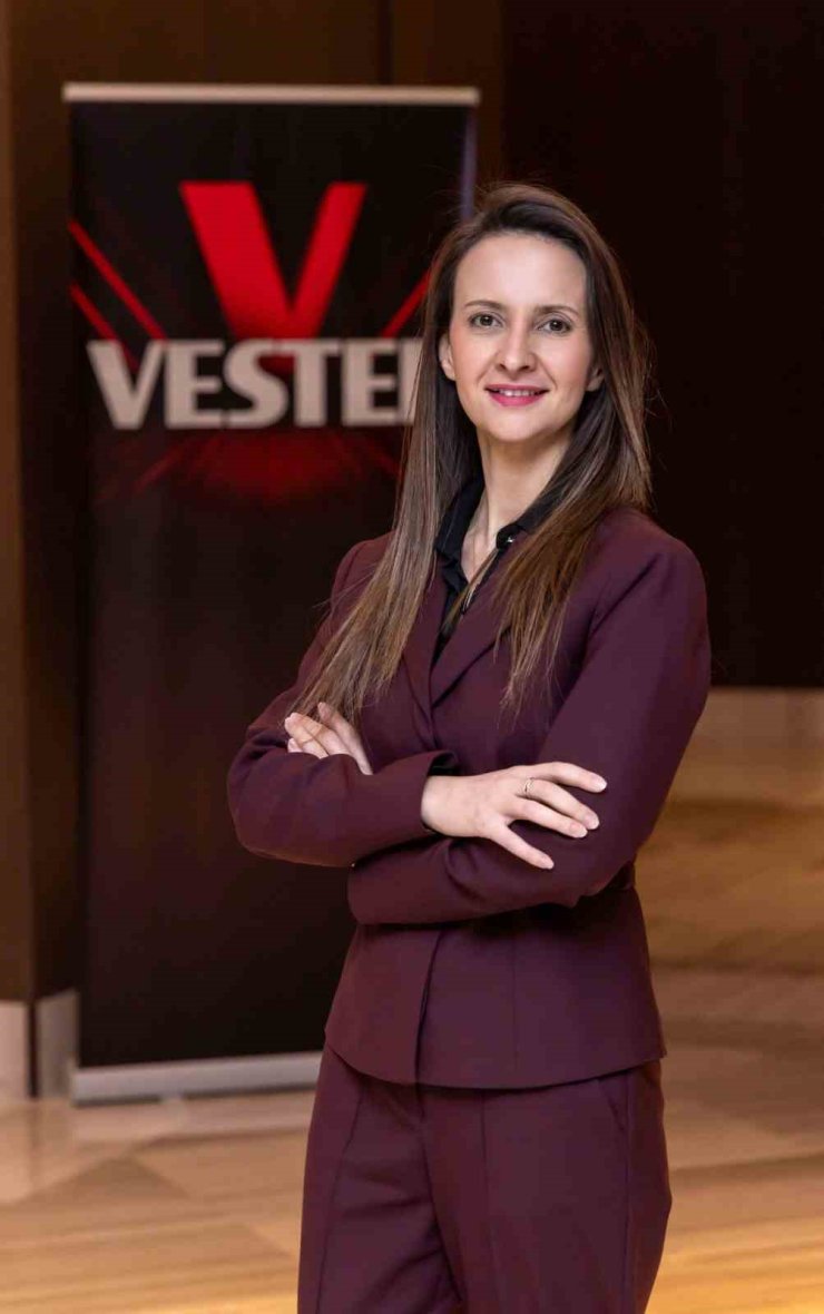 AYSU TÜRKOĞLU KAİWİ KANALI’NI BAŞARIYLA GEÇTİ