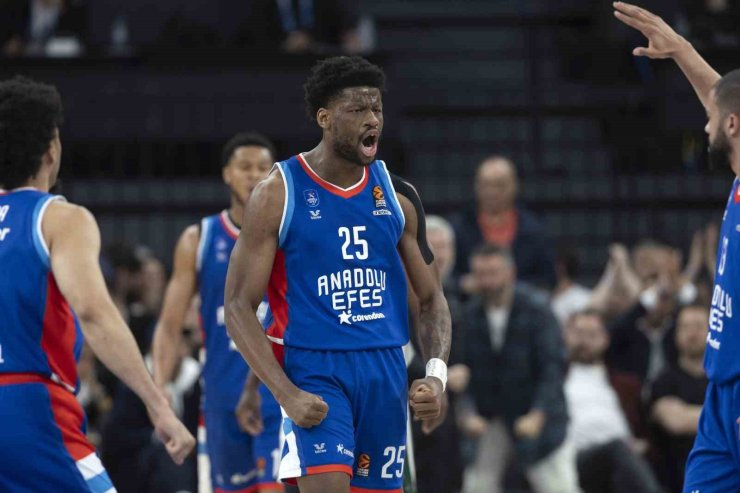THY EUROLEAGUE: A. EFES: 77 - PANATHİANAİKOS: 81