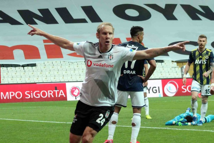 FENERBAHÇE - BEŞİKTAŞ DERBİSİNİN GOLLERİ YABANCILARDAN