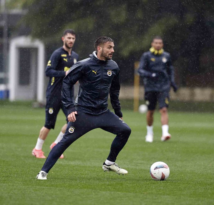 FENERBAHÇE, BEŞİKTAŞ DERBİSİ HAZIRLIKLARINA DEVAM ETTİ
