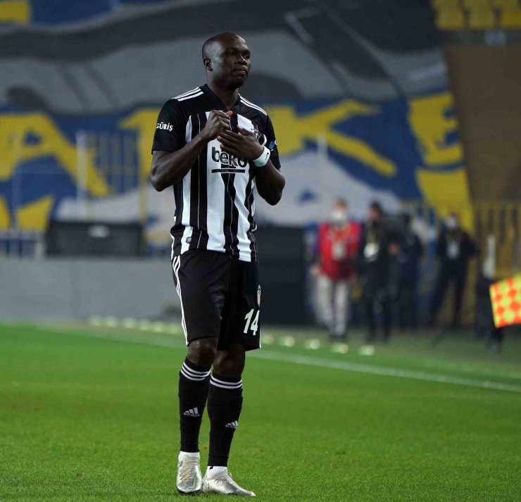 FENERBAHÇE - BEŞİKTAŞ DERBİSİNİN GOLLERİ YABANCILARDAN
