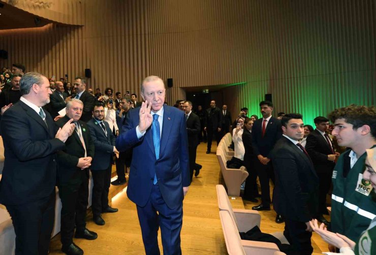 CUMHURBAŞKANI ERDOĞAN: "BAĞIMLILIĞIN HER ÇEŞİDİYLE MÜCADELEYE DEVAM EDECEĞİZ"
