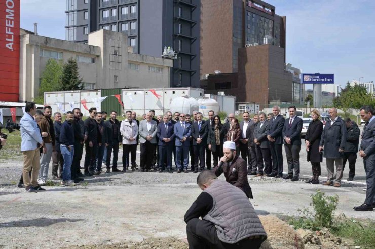 ESENYURT BARBAROS HAYRETTİN PAŞA MAHALLESİ’NDE 24 DERSLİKLİ OKULUN YAPIMINA BAŞLANDI