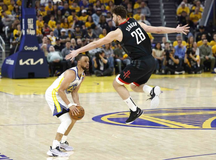 ALPEREN ŞENGÜN, GOLDEN STATE KARŞISINDA DOUBLE-DOUBLE YAPTI