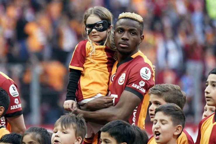 TRENDYOL SÜPER LİG: GALATASARAY: 2 - SİVASSPOR: 0 (MAÇ DEVAM EDİYOR)