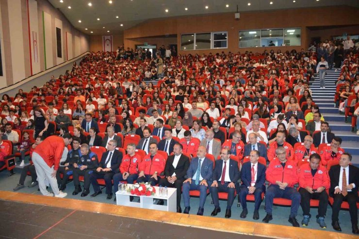 ASTRONOT ALPER GEZERAVCI, SEYİR DEFTERİNİ KIBRIS’LA PAYLAŞTI