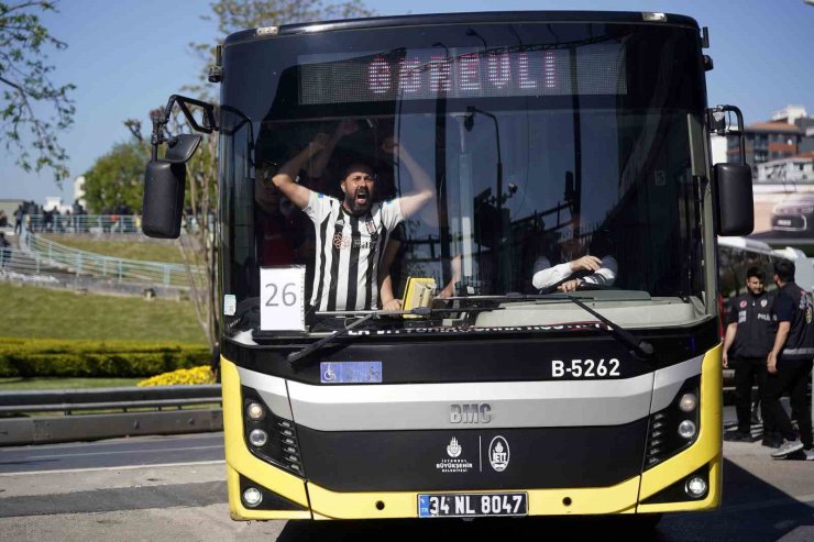 BEŞİKTAŞ TARAFTARI STADA GELDİ