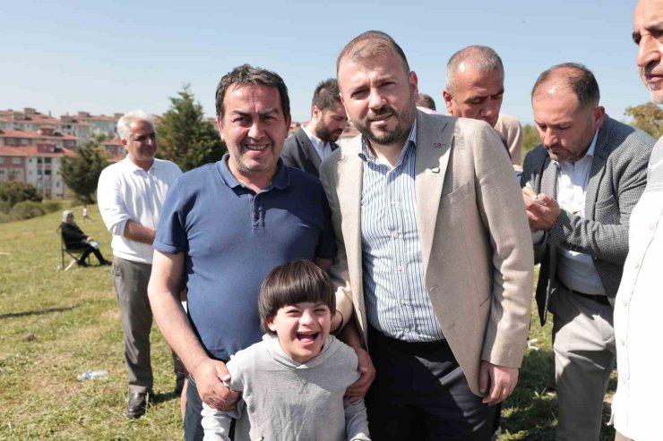 ARNAVUTKÖY’DE "UÇURTMA ŞENLİĞİ" RENKLİ GÖRÜNTÜLER OLUŞTURDU