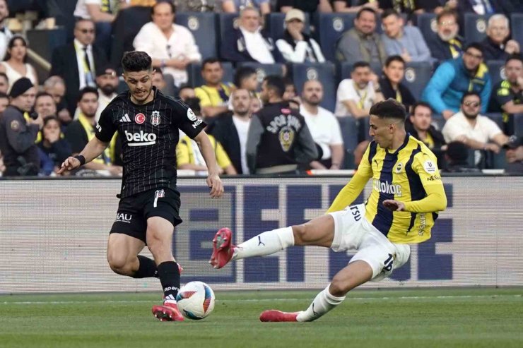 TRENDYOL SÜPER LİG: FENERBAHÇE: 0 - BEŞİKTAŞ: 1 (İLK YARI)