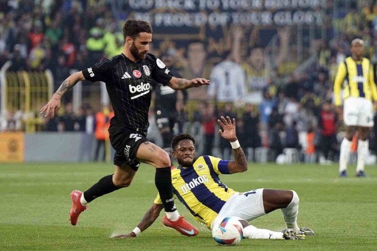 TRENDYOL SÜPER LİG: FENERBAHÇE: 0 - BEŞİKTAŞ: 1 (İLK YARI)