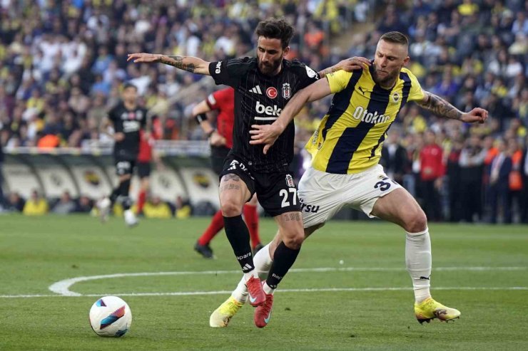 TRENDYOL SÜPER LİG: FENERBAHÇE: 0 - BEŞİKTAŞ: 1 (İLK YARI)