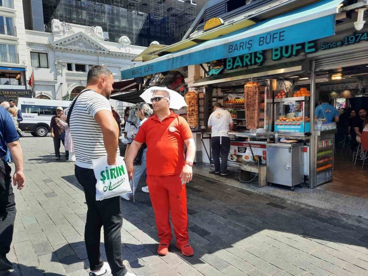 İSTANBUL’A BAHAR GELDİ, SICAK HAVA BUNALTTI