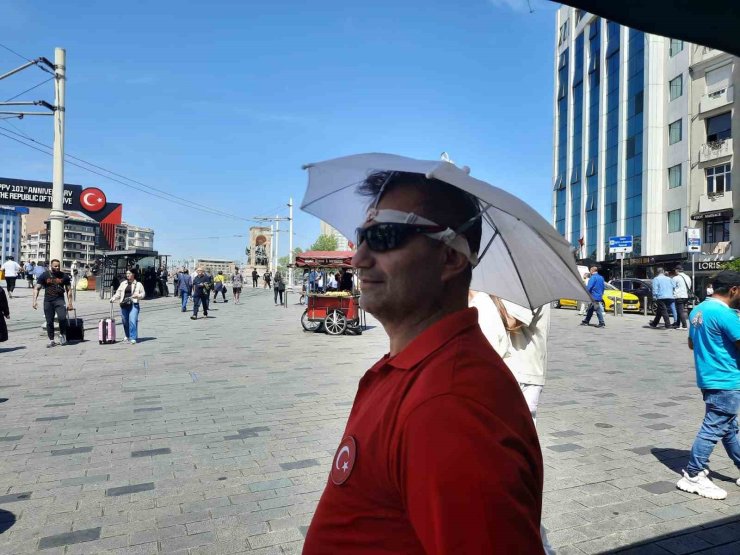 İSTANBUL’A BAHAR GELDİ, SICAK HAVA BUNALTTI