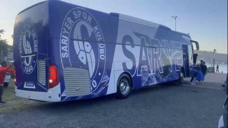 ŞAMPİYON SARIYER’İN OTOBÜSÜ DEVRİLMEKTEN SON ANDA KURTULDU