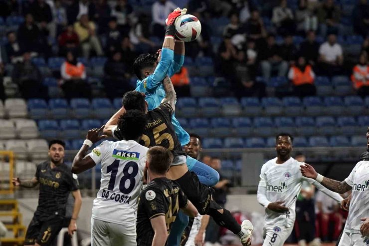 TRENDYOL SÜPER LİG: KASIMPAŞA: 1 - TRABZONSPOR: 0 (İLK YARI)