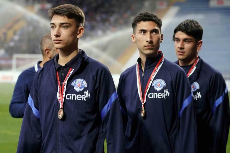 TRENDYOL SÜPER LİG: KASIMPAŞA: 1 - TRABZONSPOR: 0 (MAÇ DEVAM EDİYOR)