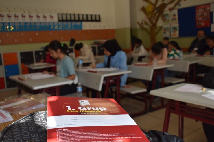 ZEYTİNBURNU’NDA 19. GELENEKSEL KİTAP OKUMA YARIŞMASI SINAVI YAPILDI