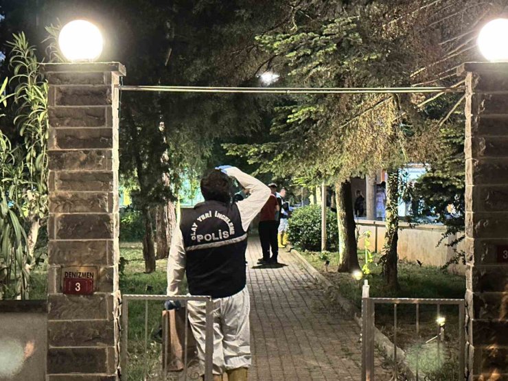 KADIKÖY’DE APARTMAN DAİRESİNDE YANGIN: 1 KİŞİ HAYATINI KAYBETTİ