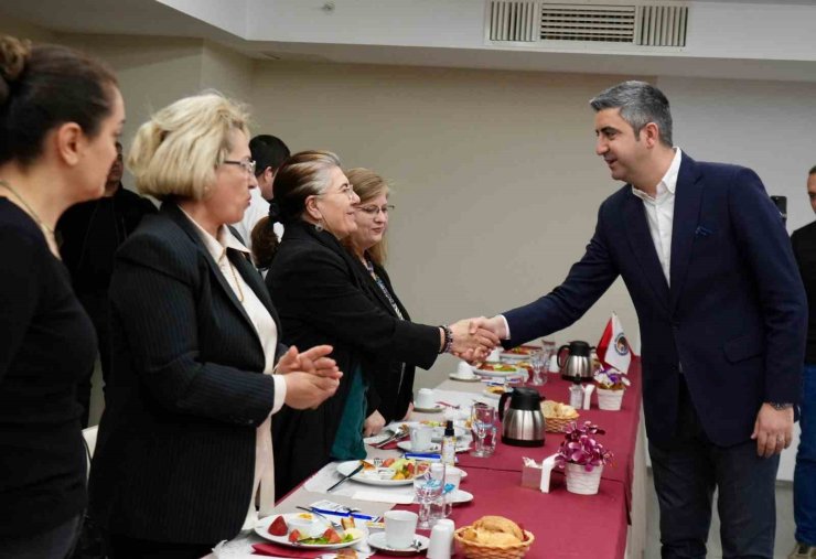 KARTAL BELEDİYESİ MUHTARLAR TOPLANTISI’NIN 165’İNCİSİ GERÇEKLEŞTİRİLDİ