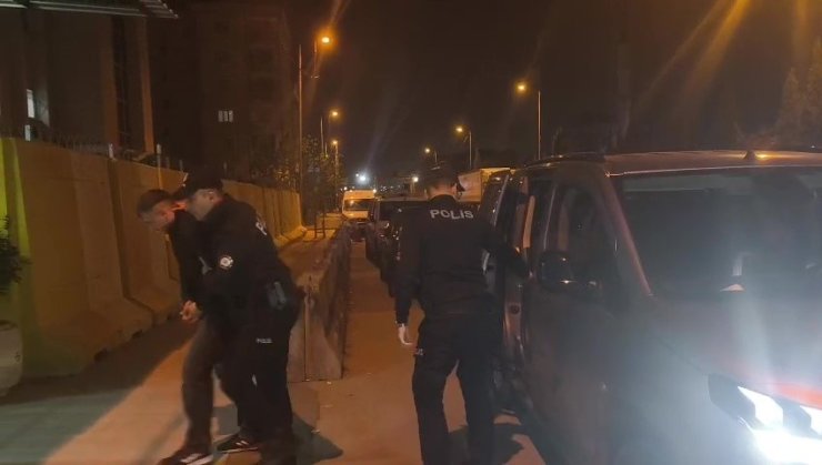PENDİK’TE ASKER EĞLENCESİNDE HAVAYA ATEŞ EDEN ŞAHIS YAKALANDI
