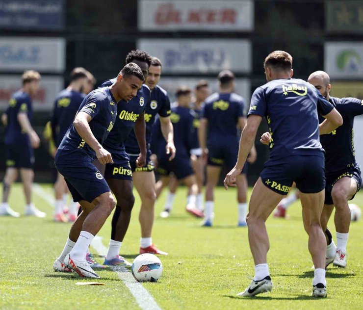 FENERBAHÇE, BAŞAKŞEHİR MAÇI HAZIRLIKLARINI SÜRDÜRDÜ