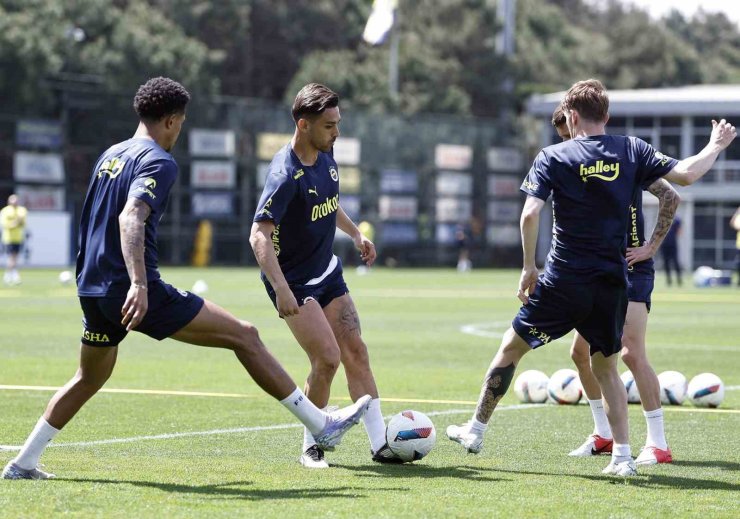 FENERBAHÇE, BAŞAKŞEHİR MAÇI HAZIRLIKLARINI SÜRDÜRDÜ
