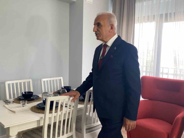 ÜMRANİYE’DE KENTSEL DÖNÜŞÜM HIZLA DEVAM EDİYOR: ÖRNEK DAİRELER ZİYARETE AÇILDI