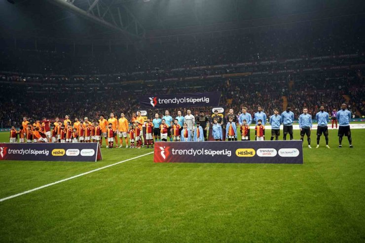 TRABZONSPOR İLE GALATASARAY 139. RANDEVUDA