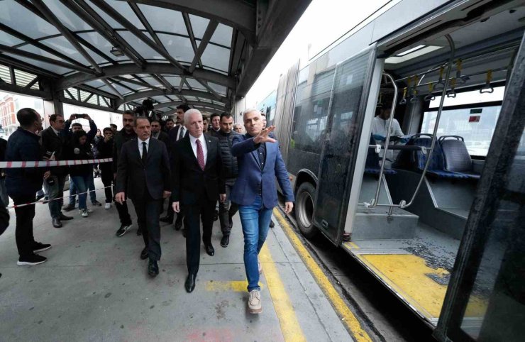 İSTANBUL VALİSİ GÜL, METROBÜS KAZASINDA YARALANAN VATANDAŞLARI ZİYARET ETTİ