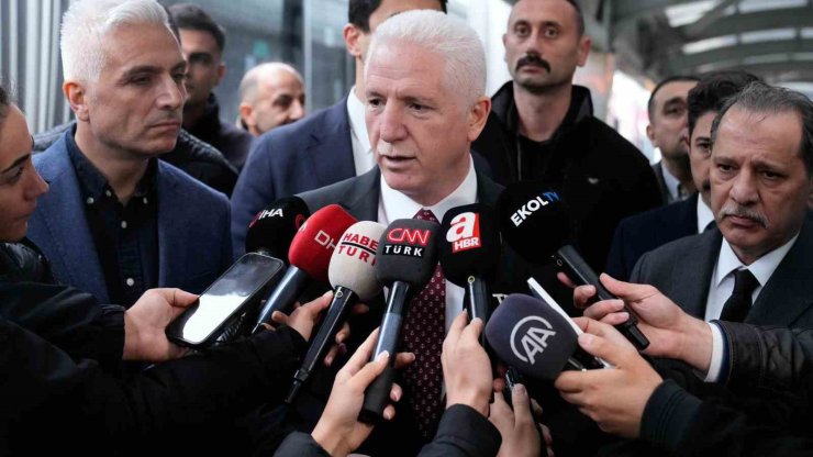 İSTANBUL VALİSİ GÜL, METROBÜS KAZASINDA YARALANAN VATANDAŞLARI ZİYARET ETTİ