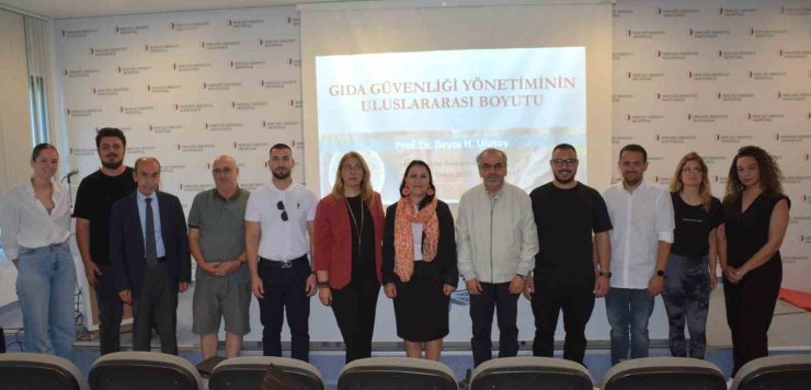 GÜVENLİ OLMAYAN GIDALAR NEDENİYLE HER YIL 600 MİLYON İNSAN HASTALANIYOR