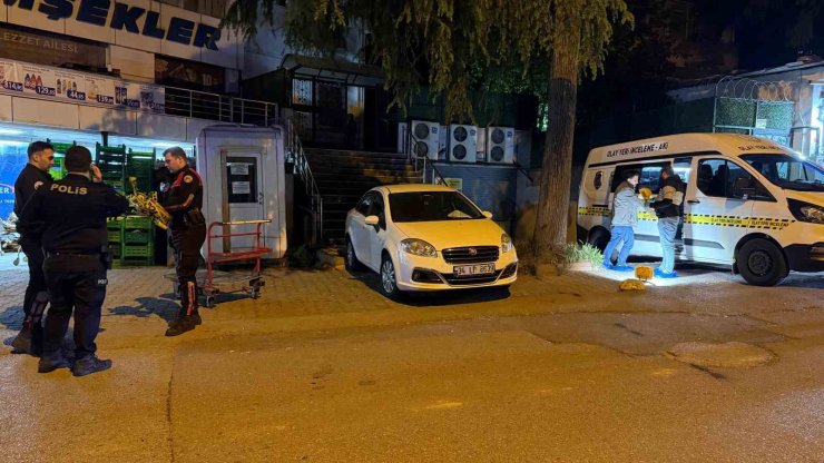 ATAŞEHİR’DE 5. KATTAN DÜŞEN GENÇ AĞIR YARALANDI