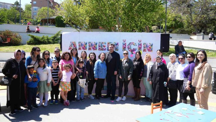 BEŞİKTAŞ’TA ANNELER GÜNÜ RENKLİ ETKİNLİKLERLE KUTLANDI