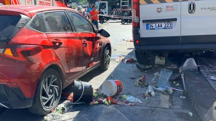 KAĞITHANE’DE FECİ KAZA: 1 ÖLÜ, 5 YARALI