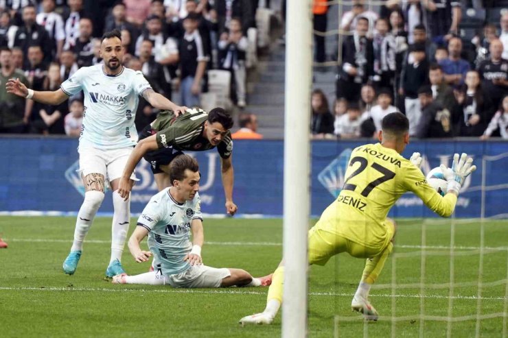 TRENDYOL SÜPER LİG: BEŞİKTAŞ: 2 - ADANA DEMİRSPOR: 1 (İLK YARI)