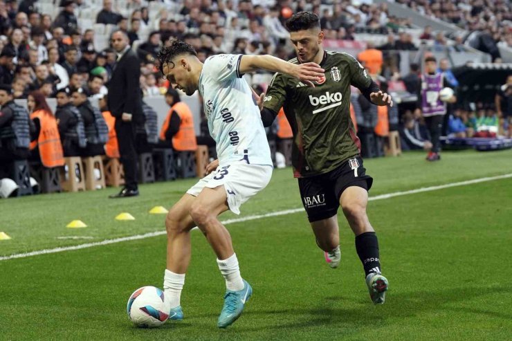 TRENDYOL SÜPER LİG: BEŞİKTAŞ: 2 - ADANA DEMİRSPOR: 1 (İLK YARI)