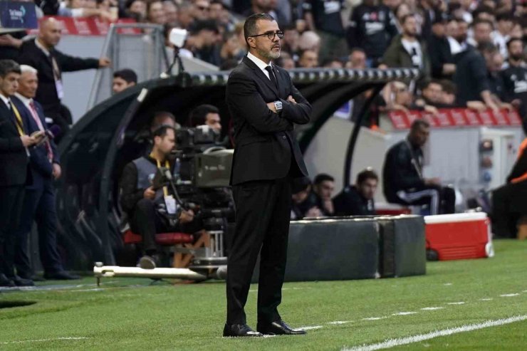 TRENDYOL SÜPER LİG: BEŞİKTAŞ: 2 - ADANA DEMİRSPOR: 1 (İLK YARI)